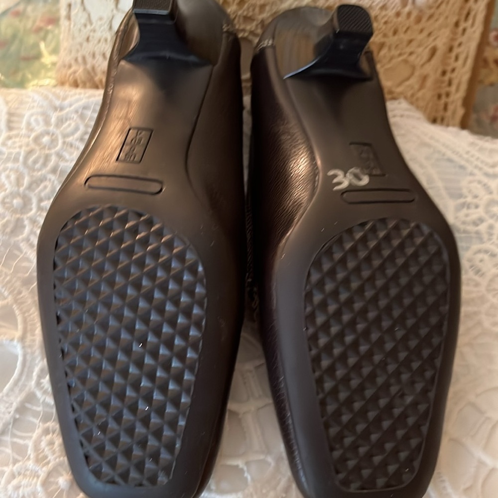 Aerosoles kitten heels - Picture 3 of 10
